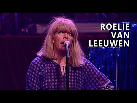 Brigitte Kaandorp – Roelie van Leeuwen (Lustrum - 2004)