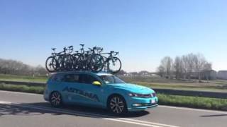 MILANO SANREMO-corsa con le bici con VINCENZO NIBALI e ALBERTO CONTADOR(Binasco)