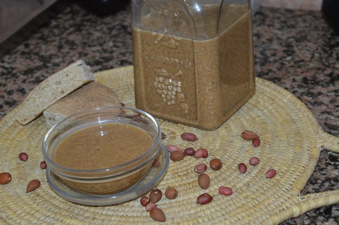 Amlou recette marocaineاملو بكاوكاو واللوز - YouTube