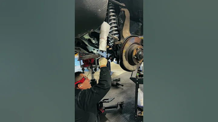 Installing New Fox Shocks On A Toyota Tundra