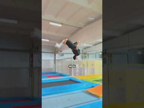 Двойной Бланш 🆚 Двойная Черепаха 🤩 #parkour #trampoline #acrobatics #tricks