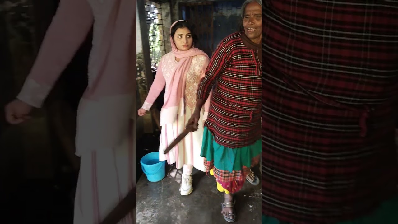 रानू मंडल के घर में बहुत कचड़ा निकला धीरे धीरे जिंदगी बदल रही हैं ।Ranu Mondal video। Siraj Ashu।