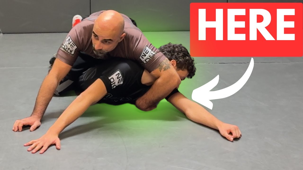 Основы борьбы: объяснение приёма «Near Side Cradle»