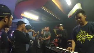 ROCKAPUDINK - THIS IS NOT A SADNESS STORY (LIVE at BLACKBOX BANJARMASIN)