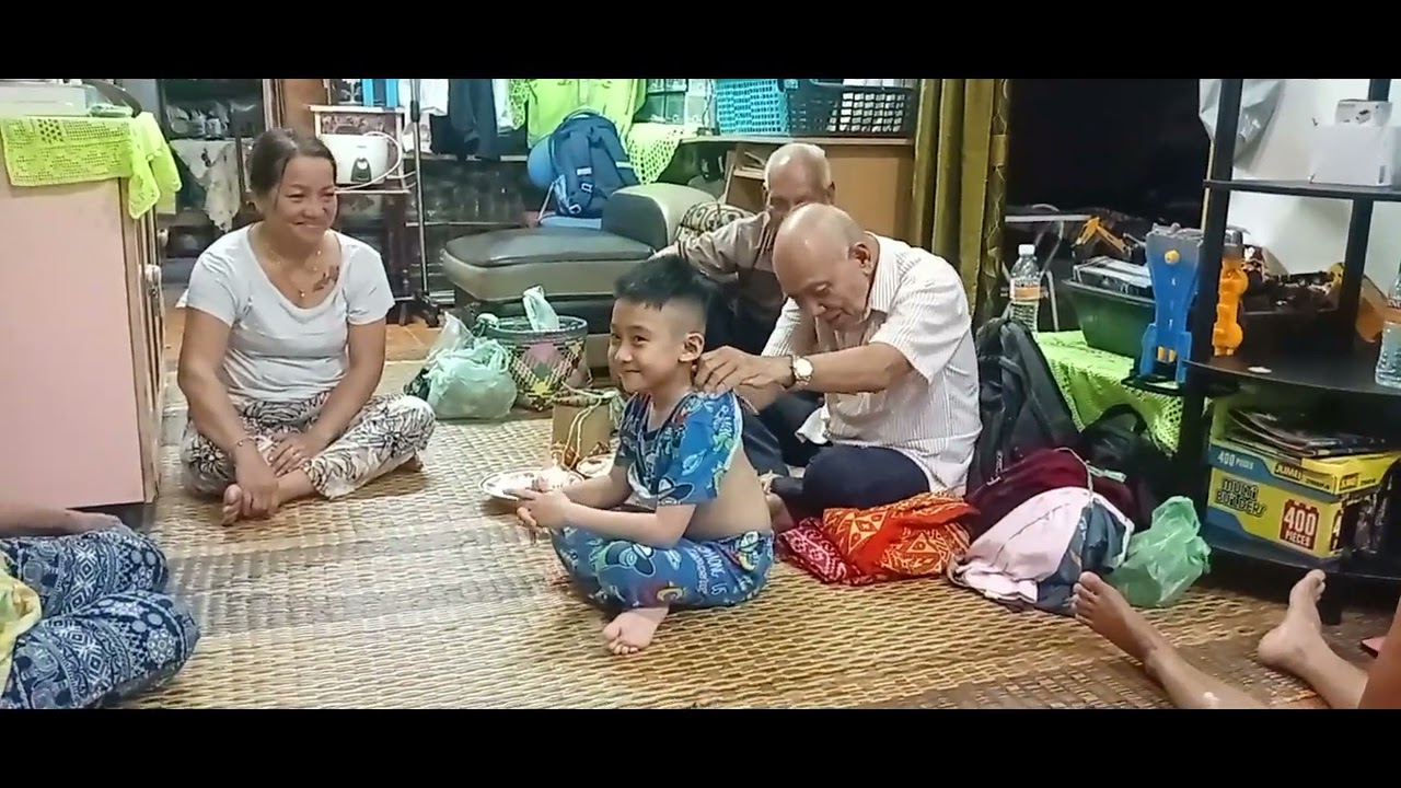 Ritual Adat iban Sarawak ( Pengawa Bermanang, Belian ka semengat )