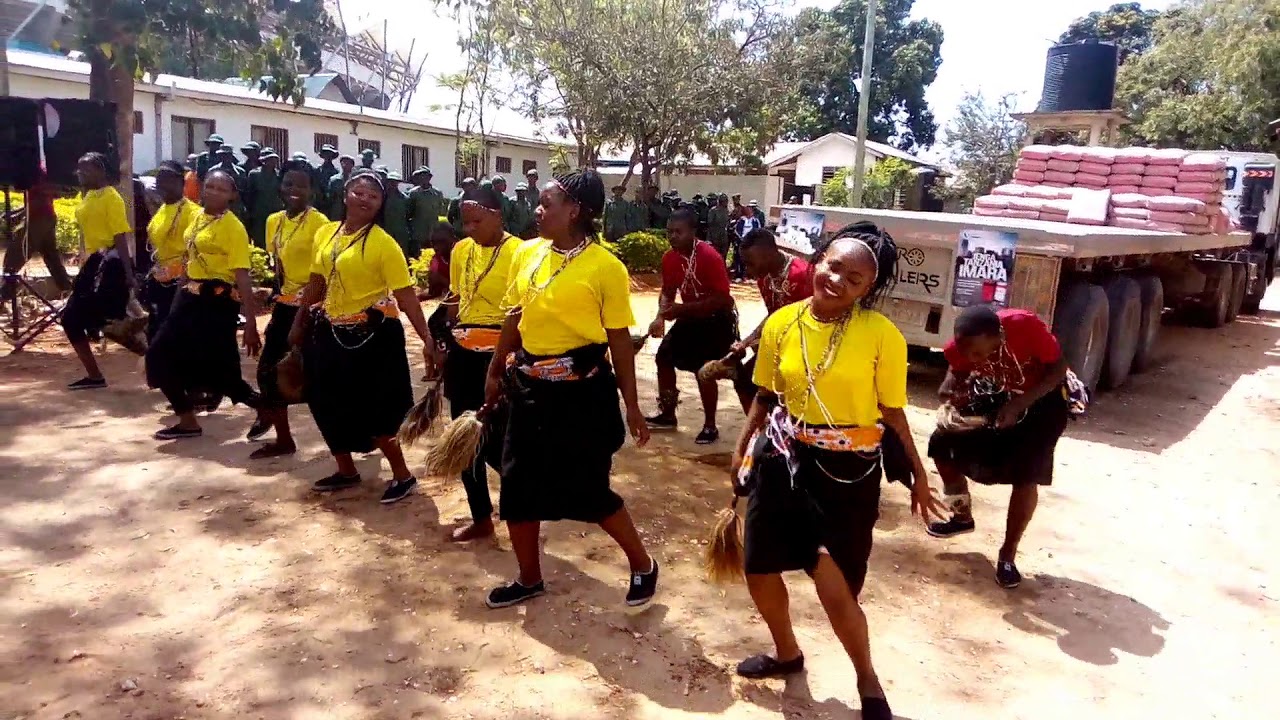 Burudani ya ngoma za  wakwele wa chalinze