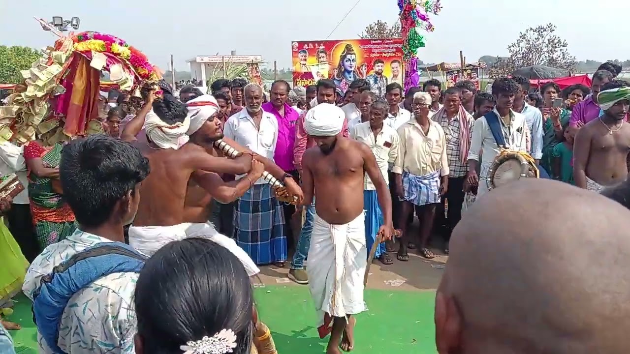 శ్రీ చెన్నకేశవ స్వామి అంకమ్మ తల్లి సేవ కార్యక్రమం.. వెల్వడం గ్రామంలో 