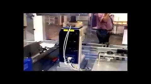 Alfatechnics Adept demo handling robot with anyfeeder, vision and automatic gripper change  info www