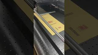 Fast &amp; Clean! #sumopack Carton Printing Machine on Cardboard