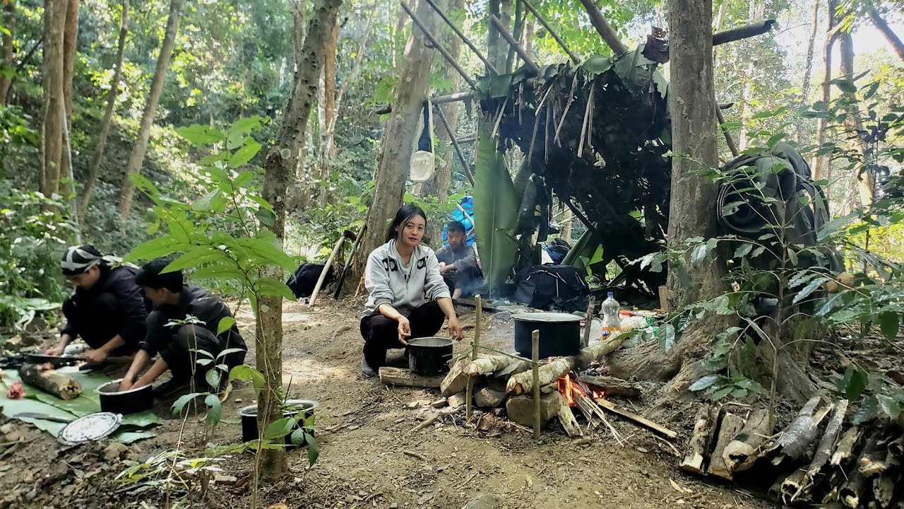 Camping in the cold winter and harvesting coffee with families...