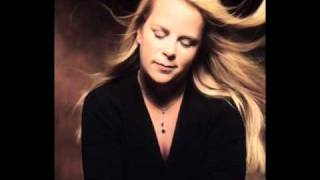 Mary Chapin Carpenter - On With The Song chords