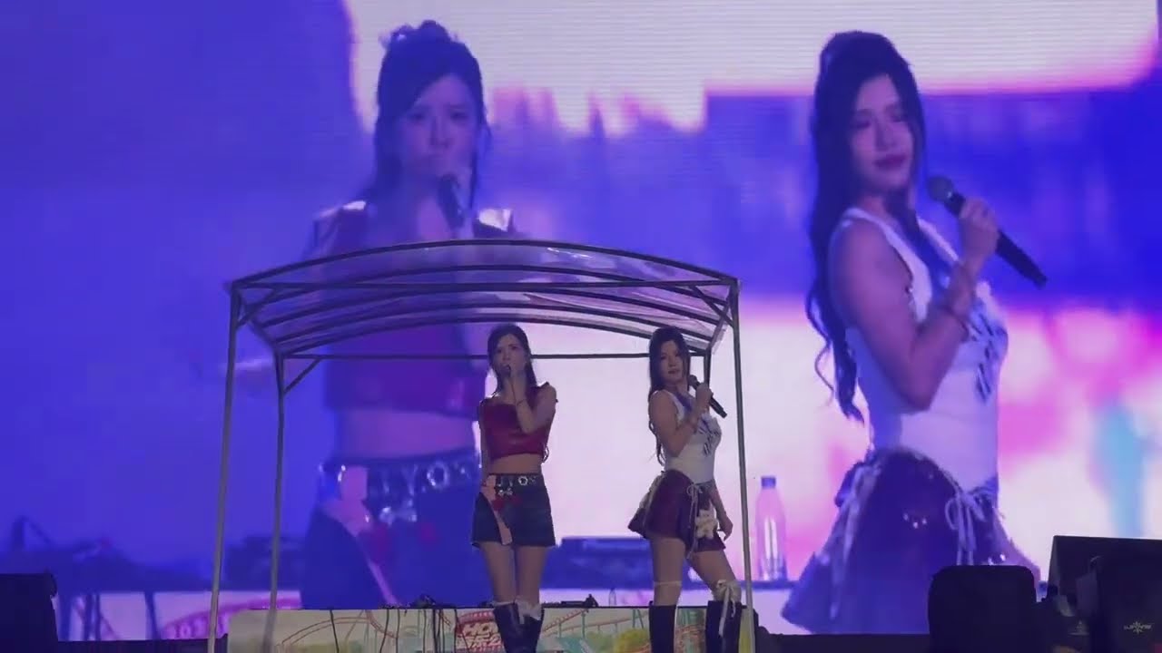 [1080p] BY2 恋爱CP (Love CP) 武汉欢乐谷 2025.08.02