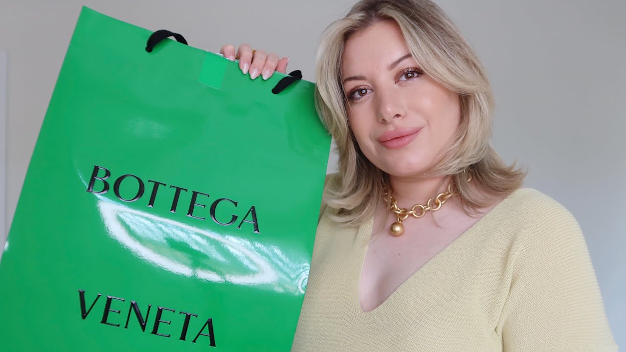 Bottega Veneta The Point Bag Review - Glam & Glitter