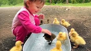 When Your Baby Instantly Becomes Best Friends With Farm Animals ❤️