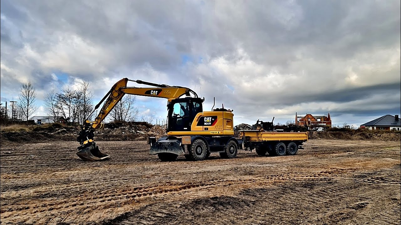 Cat M317F Engcon ec219 |Korytowanie pod ścieżkę rowerową | Rozbiórka nawierzchni z kostki betonowej
