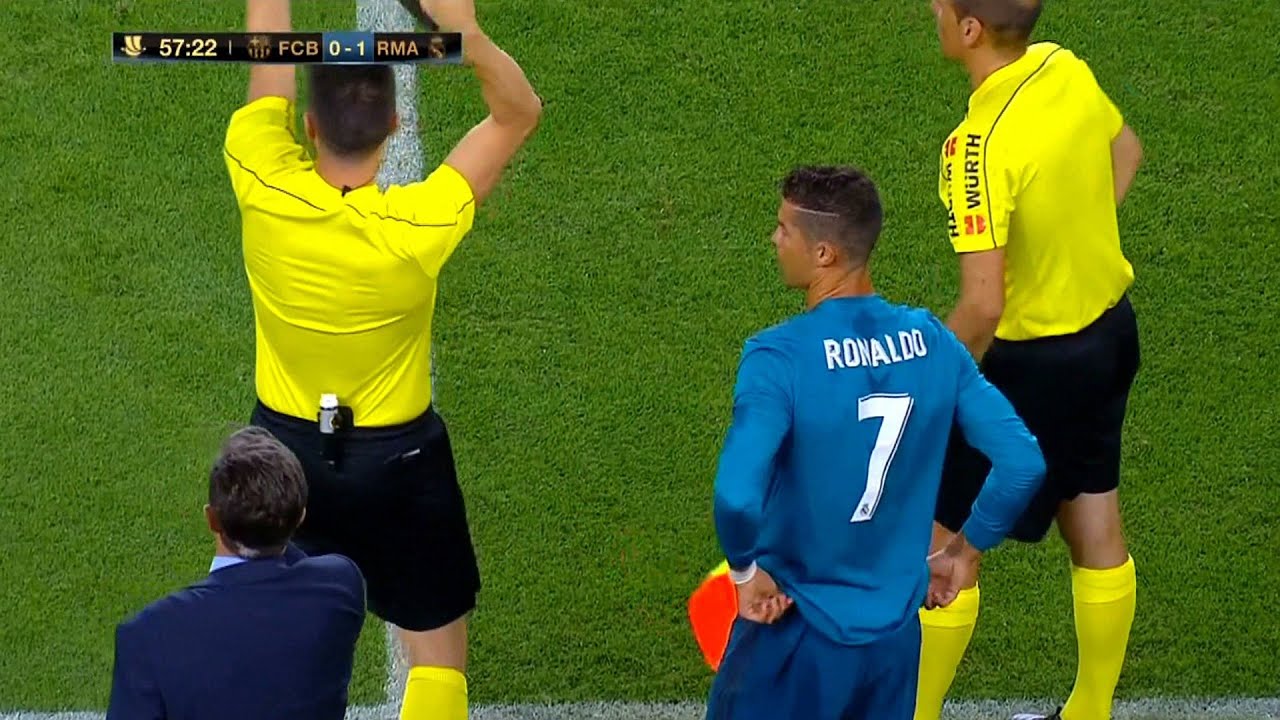 Download When Cristiano Ronaldo Substituted & Shocked Messi
