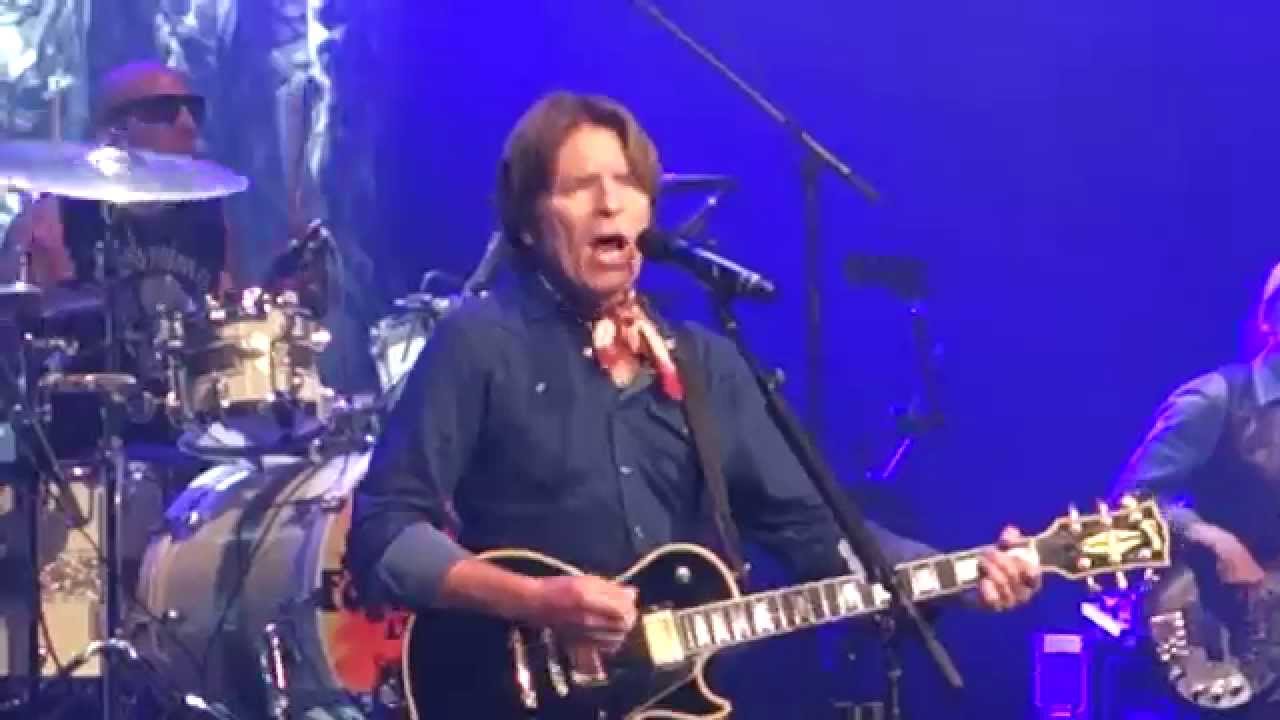 John Fogerty - Bad Moon Rising - Radio City Music Hall NYC - 06-24-2015 ...