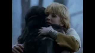 Xena &amp; Gabrielle - Footprints In The Sand