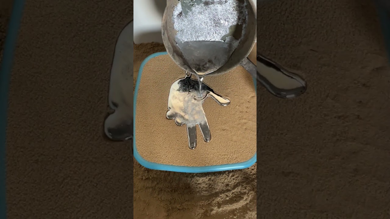 ‏Satisfying and Relaxing Metal Sand  