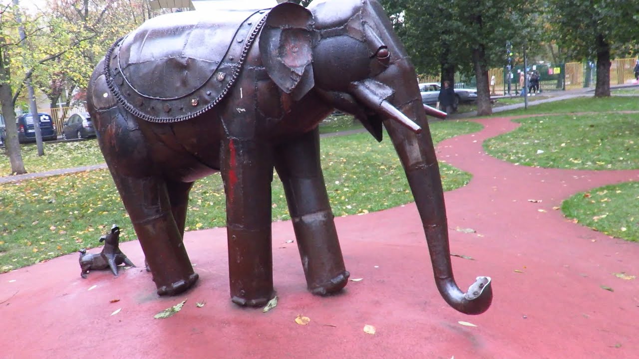 Басни Крылова во дворе - YouTube