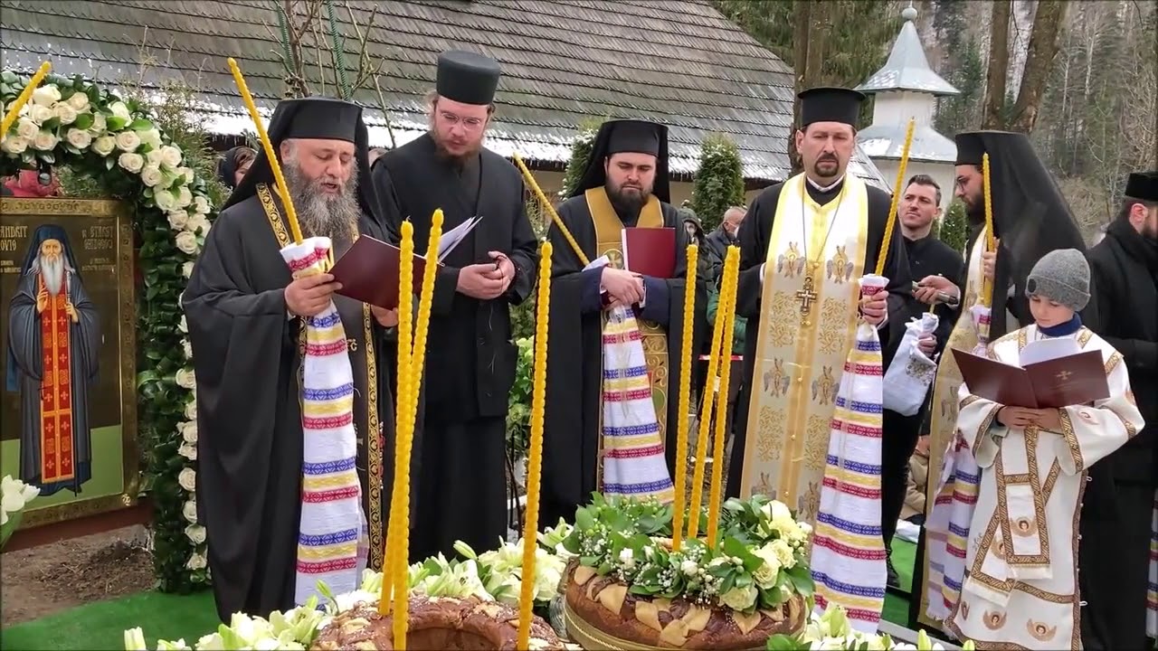 Slujba Parastasului pentru arhim. Zenovie Ghidescu la Mănăstirea Nechit