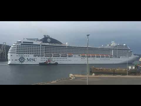 A Cruise ship arriving in Durban, 14 March 2022 & it's huge!