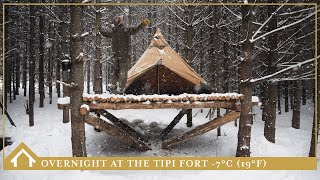 Tree Fort / Tipi Fort Overnight Camp in -7ºC (19ºF) // Roasted Chicken Over Fire with Trustin Timber