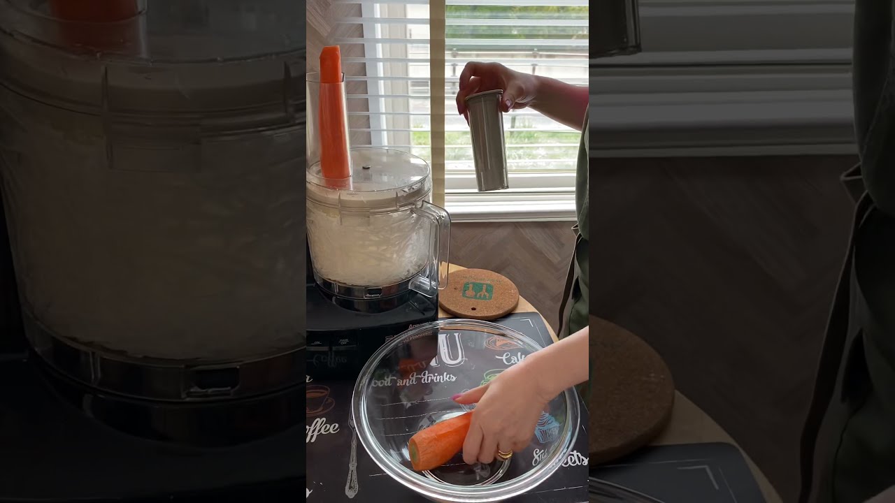 フッドミキサー　キャベツなど Chopping Vegetables with a Food Processor - YouTube