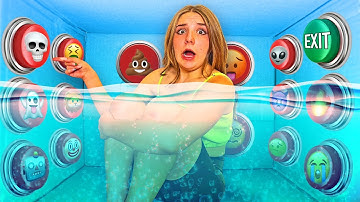 Underwater 100 Mystery Buttons.. Only 1 Will Let you ESCAPE the Box!! 💦 | Piper Rockelle