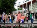 Sådan danser du signatur dansen til "Sys Bjerre - Alle Mine Veninder"