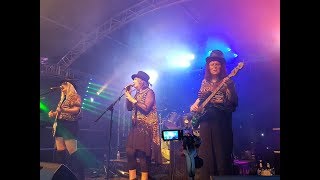 Rock &#39;n Stroll 2019 - The Hats - Jump