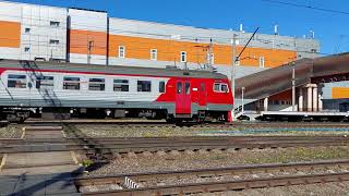 Шокирующее видео: электропоезд ЭТ2м совершает эпическую остановку на станции Рыбацкое в Петербурге!