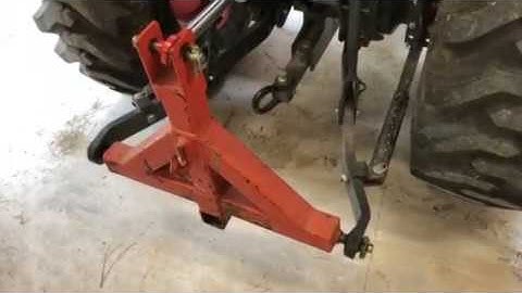 Adjusting 3-point hitch stabilizer links