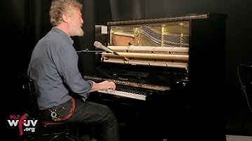 The Swell Season - "Stuck In Reverse" (Live at WFUV)