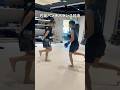 格闘技を学ぶ高校生のボクシングレッスンの様子🥊片足でバランスを取りながら相手を崩そう🥊 #ボクシング #格闘技