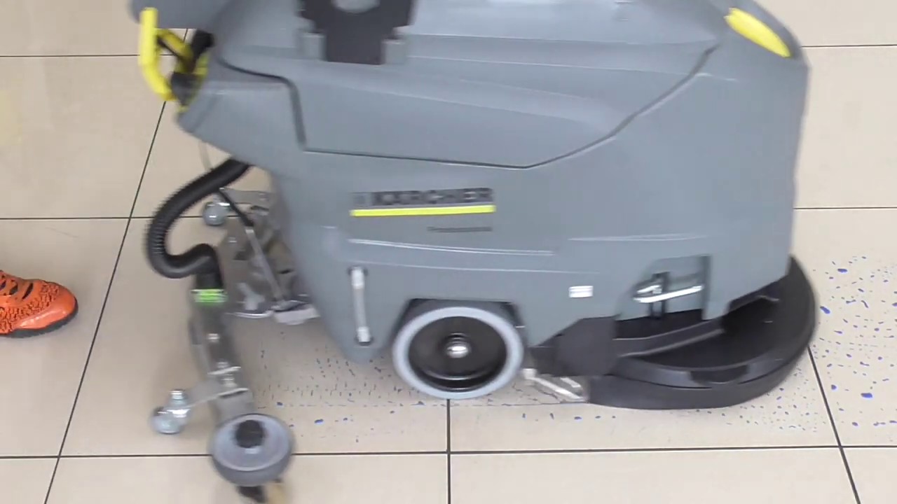 ケルヒャー業務用床洗浄機スクイジーの比較をしてみました - YouTube