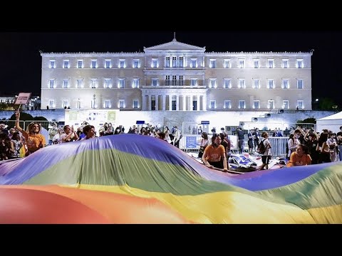 Grecia | La comunidad LGBTIQ+ elogia la nueva ley sobre el matrimonio igualitario: "Es un gran paso"