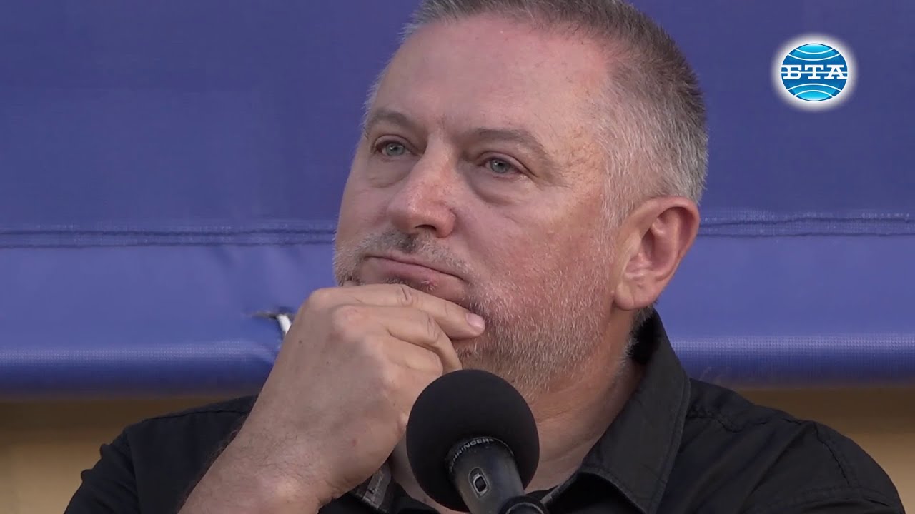 Георги Господинов разплака публиката на „Аполония“ с откъс от романа си „Градинарят и смъртта“