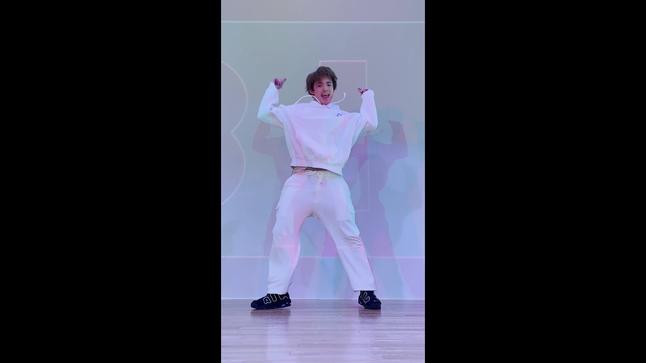 81 Dance Studio Smap がんばりましょう Shizu Shorts Videos Wacoca Japan People Life Style