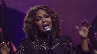 CeCe Winans tribute to Andrae Crouch: Take Me Back/ Soon and Very Soon Resimi