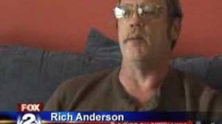Chihuahua Saves Man's Life