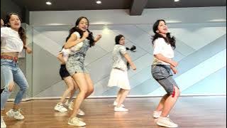 FRIENDSHIP DAY DANCE/JAANE KYU dil jaanta hai/ I am alright/ dance with friends/ celebrate friends