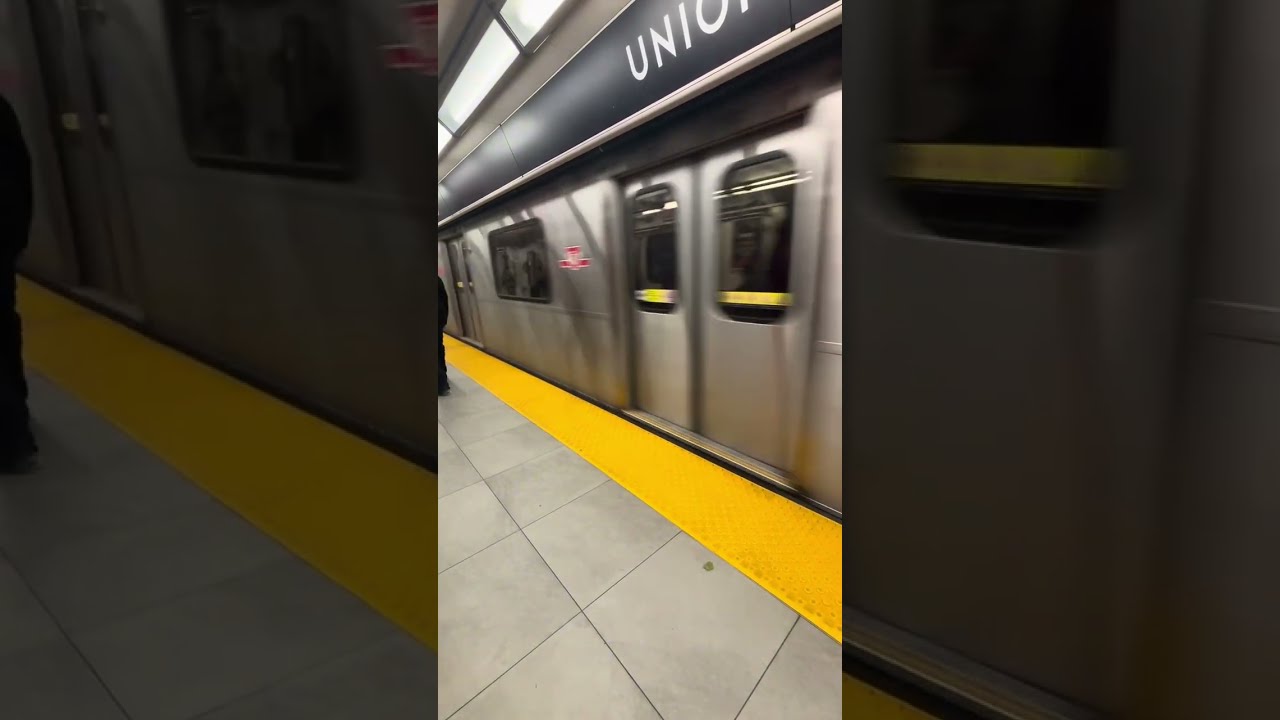 A little TTC subway compilation 
