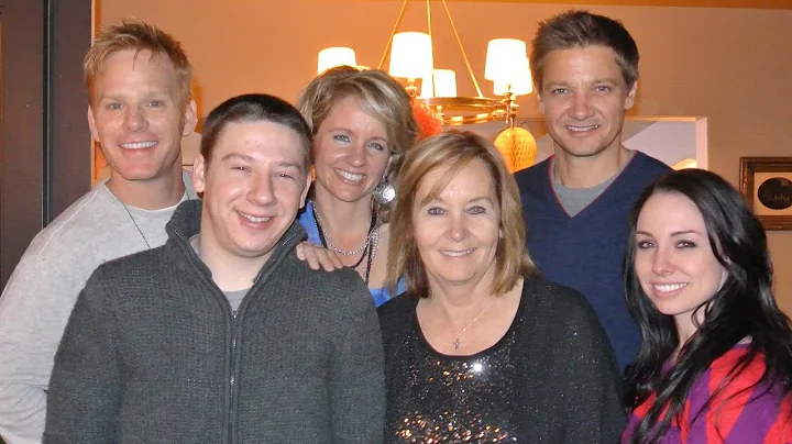 "Hawkeye" Jeremy Renner With His Mother, and Sibli...