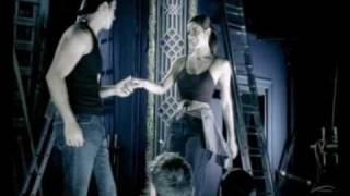 Luis Fonsi - No te cambio por ninguna [Music Video] chords