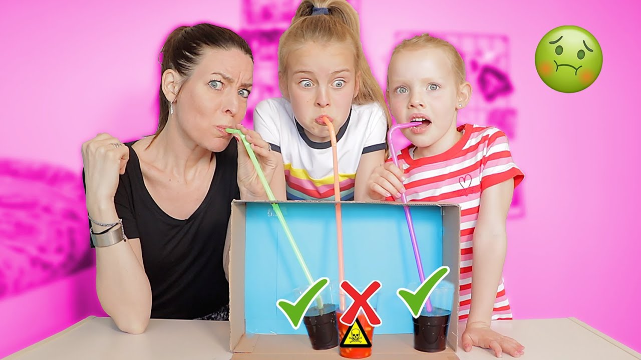 Dont Choose The Wrong MYSTERY STRAW CHALLENGE!! [De ...