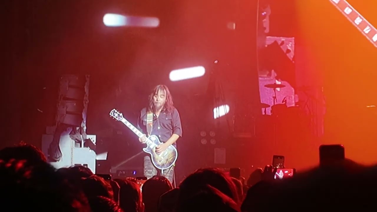 Pentas Barbarik Volume 2 - Ranjang Mawar (Mel),Gua Henjut Je(Instrumental) & Penunggu