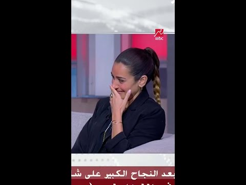 أمينة خليل تغالب دموعها على الهواء