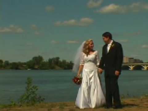 David and Emily  wedding video4