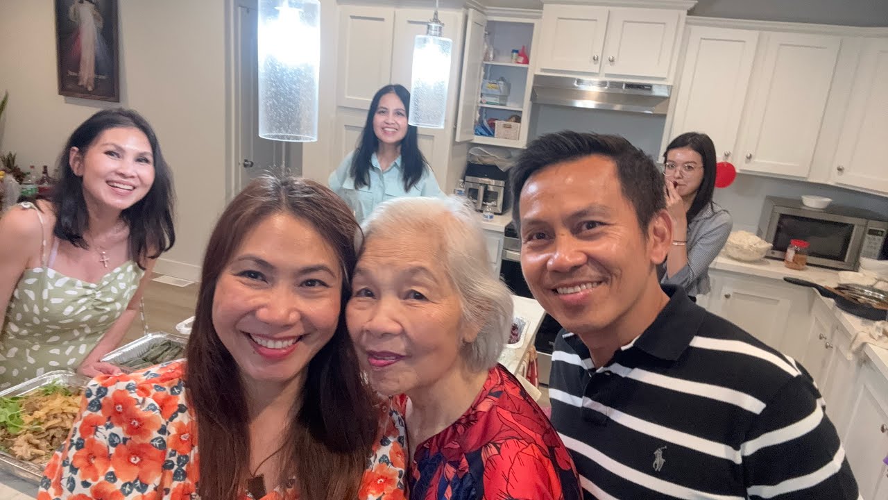 Vui Chuẩn Bị Cho Tiệc Ăn Mừng Út Phi và Tân Gia